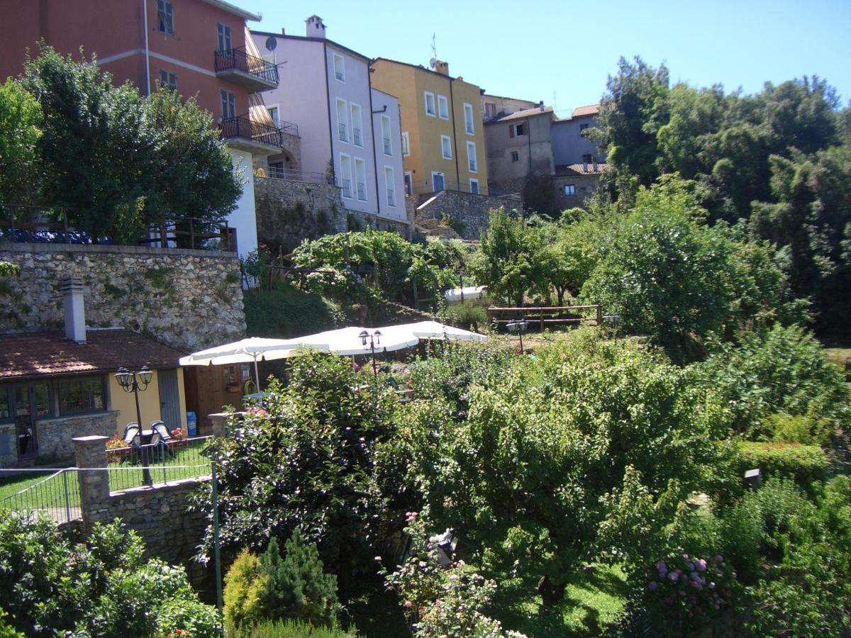 Hotel Paese Corvara Beverino Habitación foto